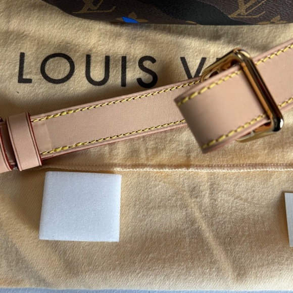 Bumbag - Picture 5 of 10